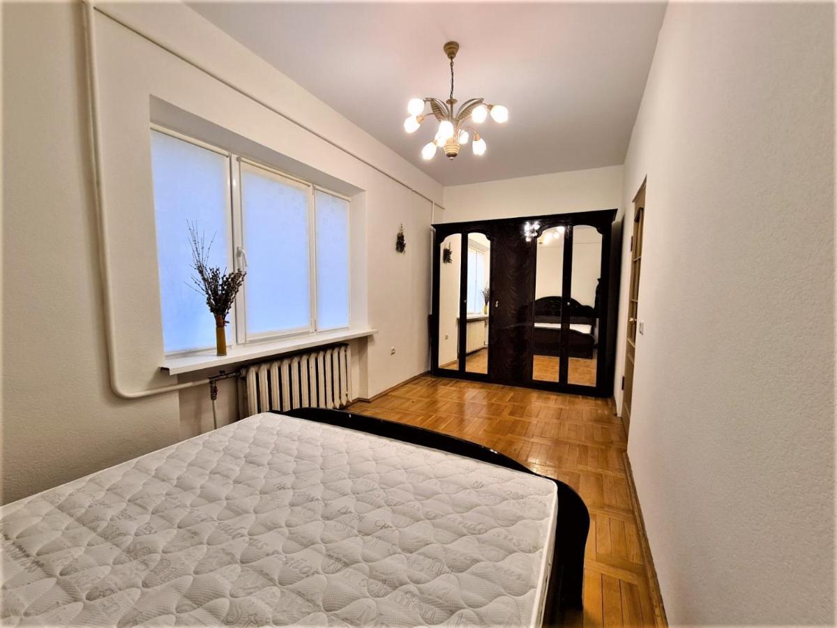 צ'רנוביץ 82-Avenue Apartment מראה חיצוני תמונה